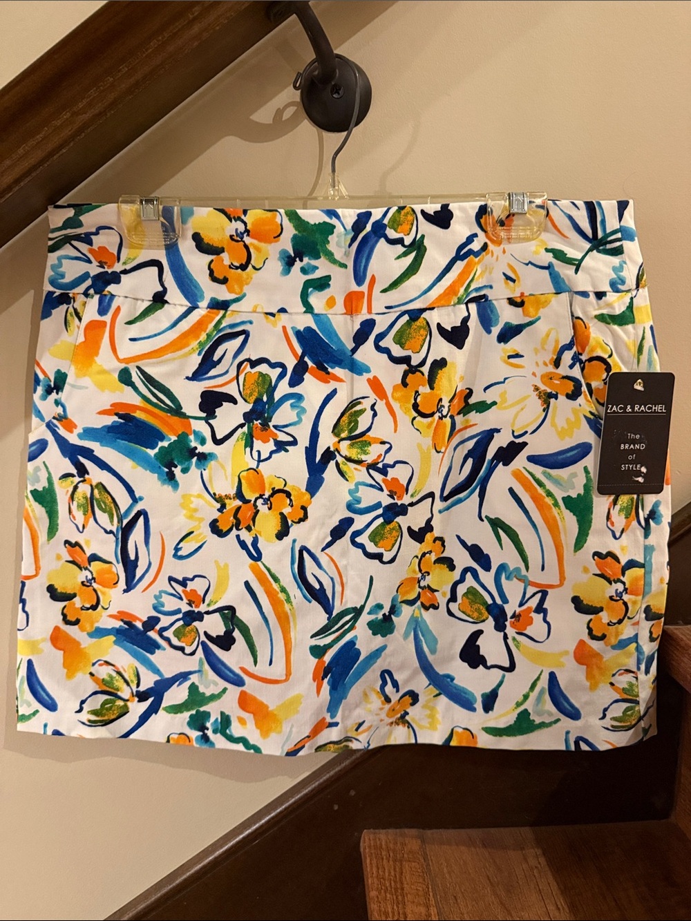 NWT ZAC & RACHEL Skort Size 12 Bright Abstract Watercolor Floral Millennium